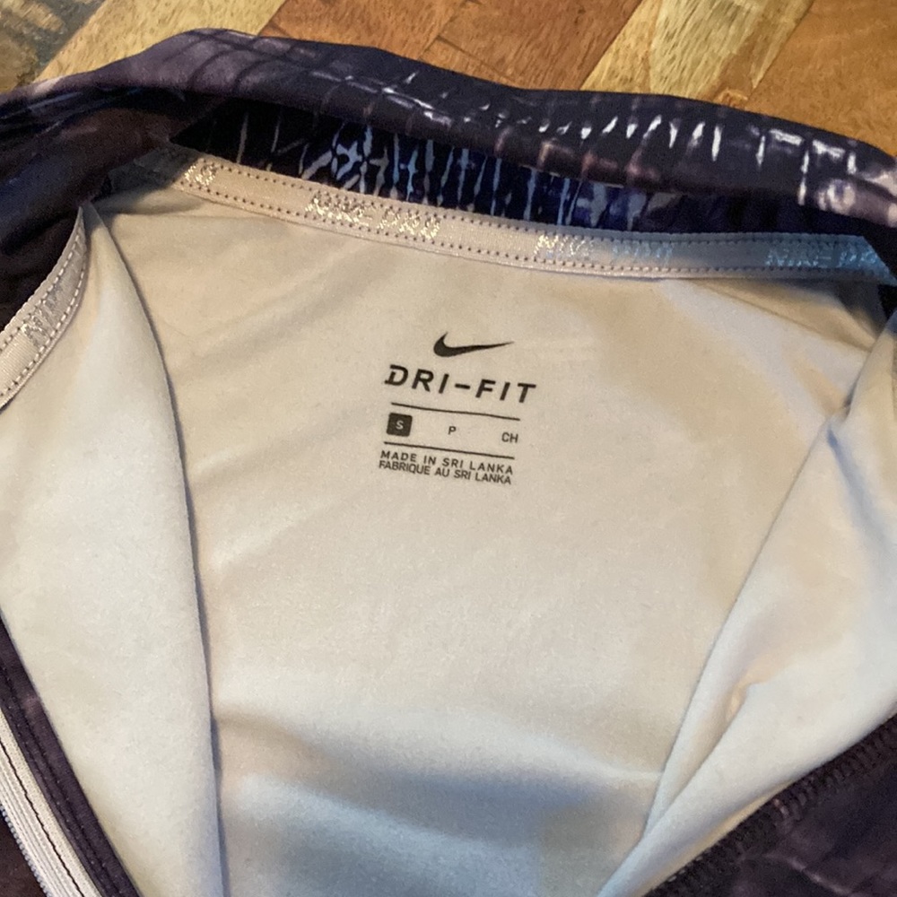 Nike Pro Dri-fit.   Womens small - Picture 2 of 5